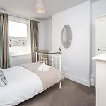 9 The Townhouse